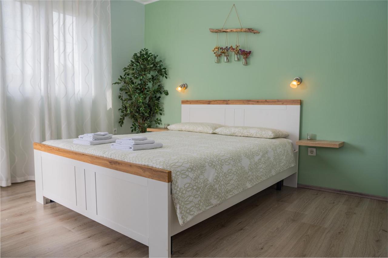 Apartman Doris Milohnici Εξωτερικό φωτογραφία
