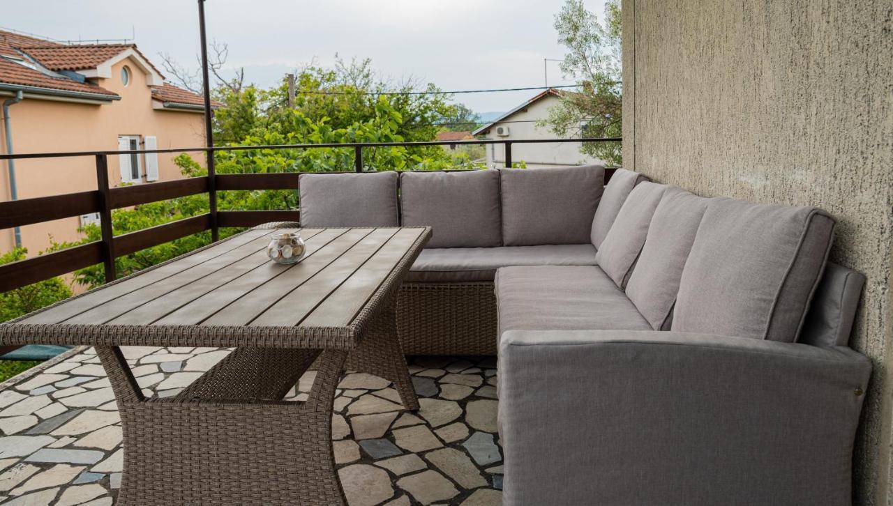Apartman Doris Milohnici Εξωτερικό φωτογραφία