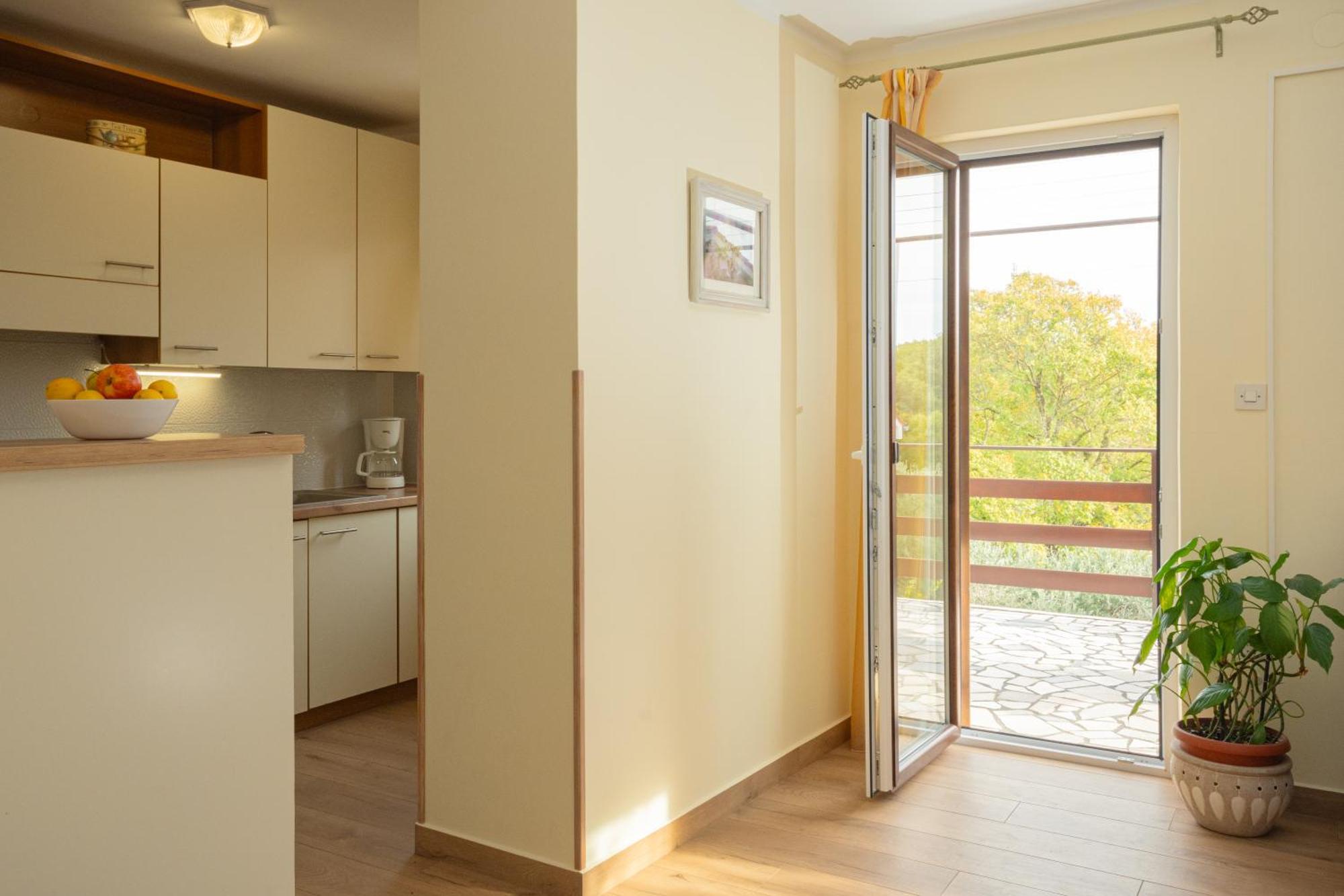 Apartman Doris Milohnici Εξωτερικό φωτογραφία