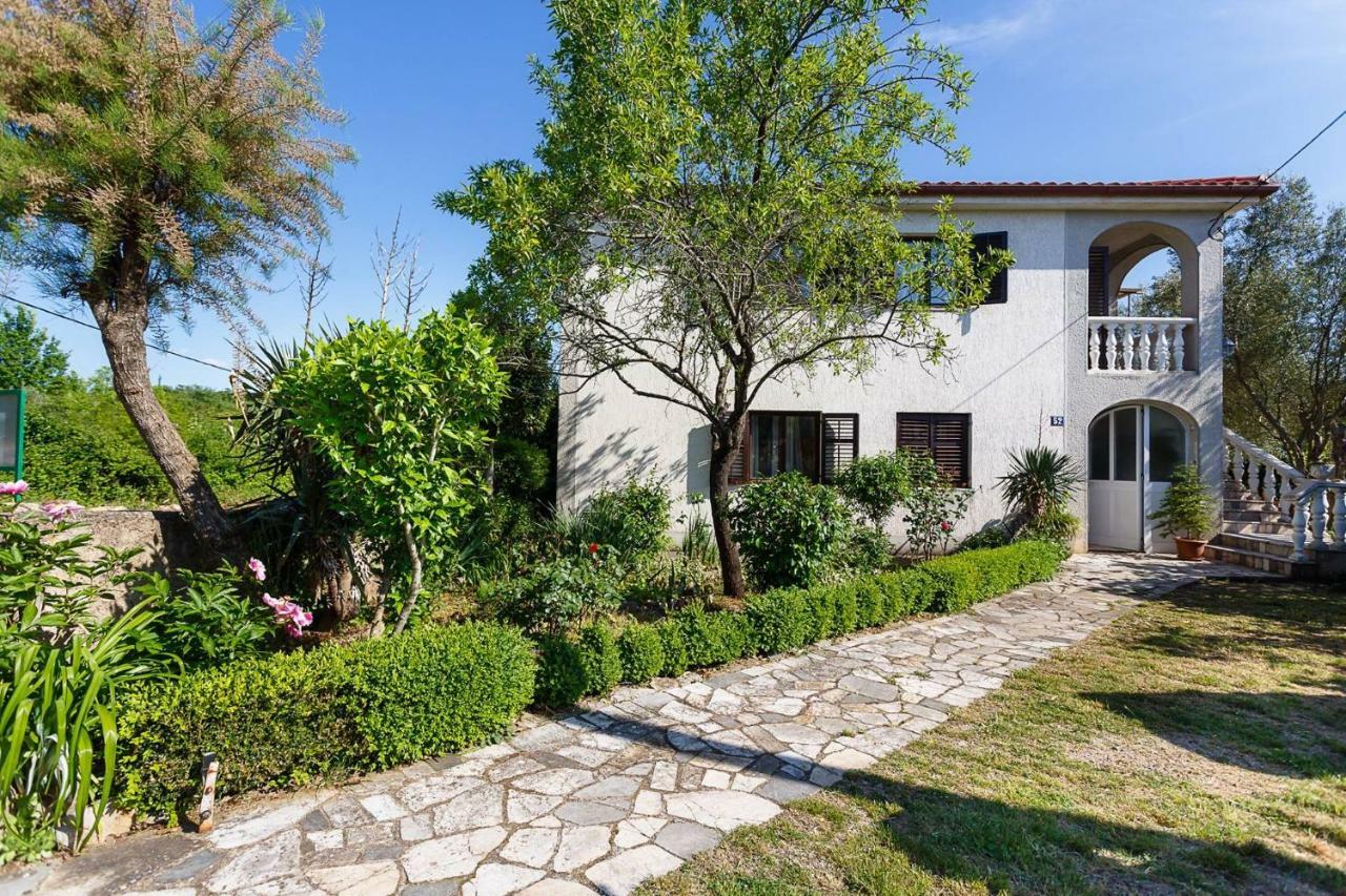 Apartman Doris Milohnici Εξωτερικό φωτογραφία